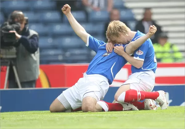 Triumphant Rangers: Velicka's Stunner - Scottish Cup Semi-Final Victory (3-0) vs St. Mirren