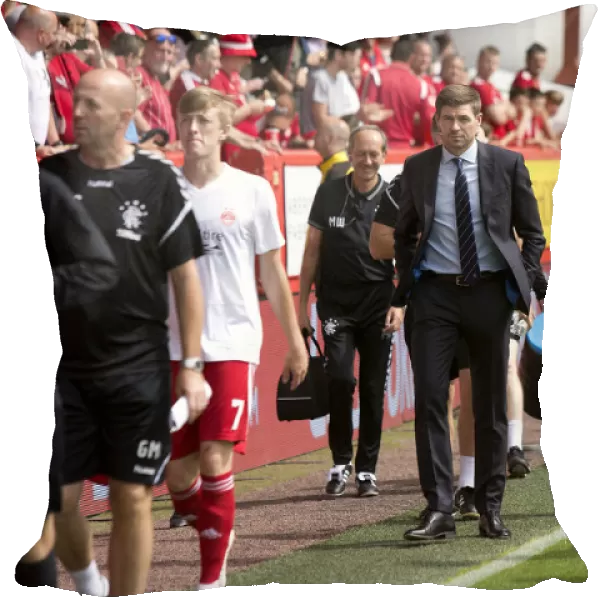 Steven Gerrard at Pittodrie: Leading Rangers in the Ladbrokes Premiership Clash against Aberdeen (Scottish Cup Champions 2003)