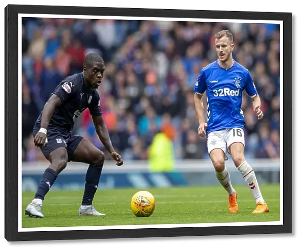 Andy Halliday in Action: Rangers vs Dundee at Ibrox Stadium, Ladbrokes Premiership Match