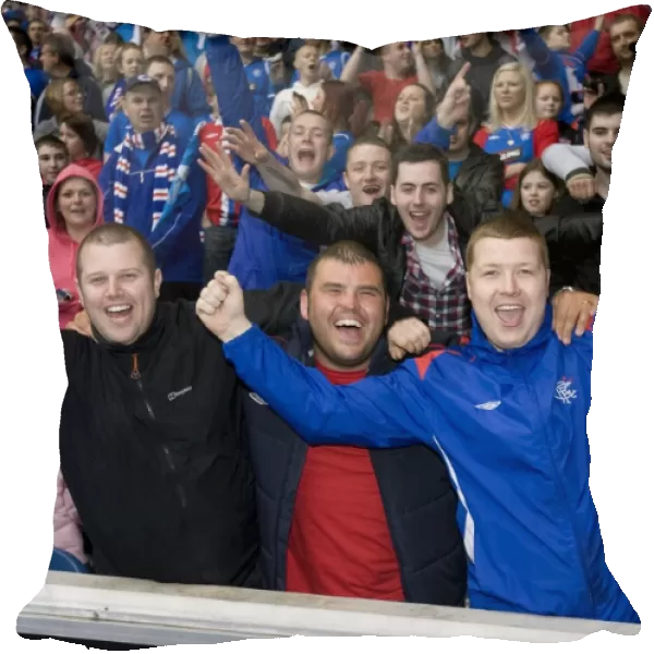 Euphoric Ibrox: Rangers Fans Reunite to Celebrate SPL Championship Victory (2009-2010)