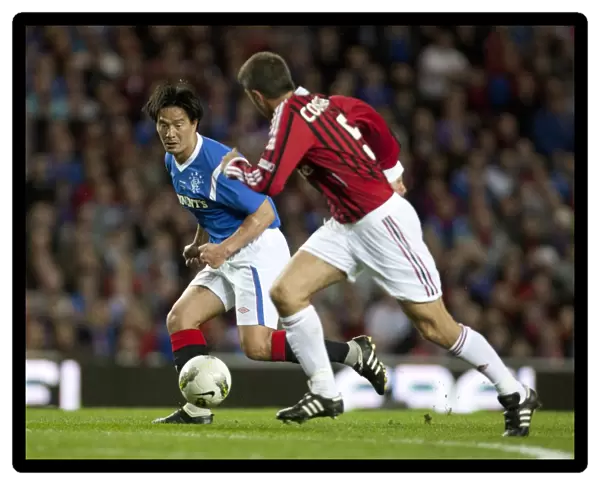 Rangers Legends Outshine AC Milan Glorie: Michael Mols Scores the Winner in a 1-0 Victory at Ibrox Stadium