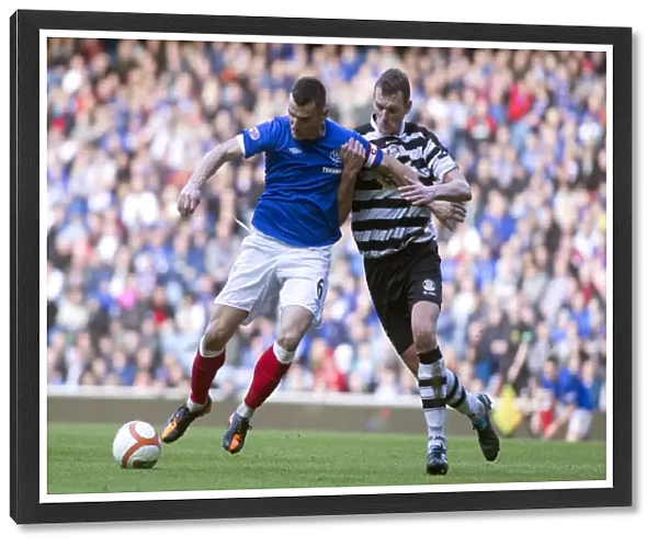 Rangers Lee McCulloch Shields the Ball at Ibrox: Rangers 3-1 East Stirlingshire (Scottish Third Division Soccer)