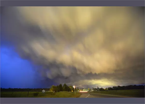 Low-level thunderstorm supercell passes over the area of Hampton