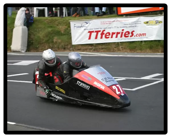 Tony Thirkell & Roy King (Honda) 2005 Sidecar TT