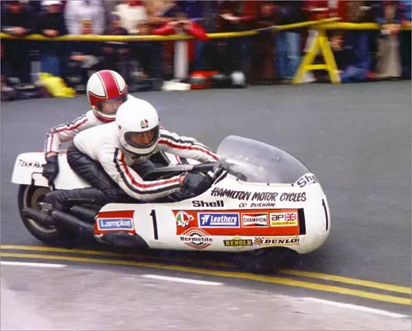 Mac Hobson & Stuart Collins (Yamaha) 1977 Sidecar TT
