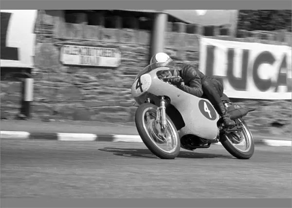 Mike Hailwood (EMC) 1962 Ultra Lightweight TT