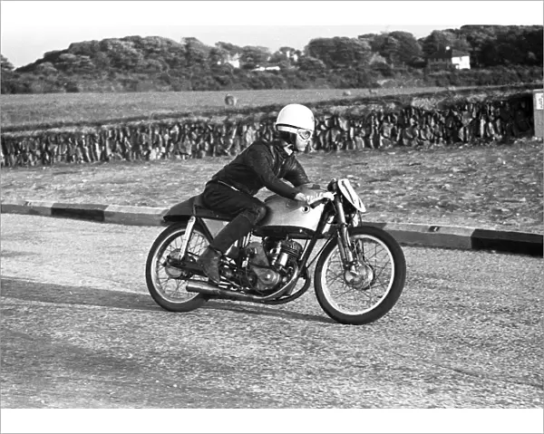 Harvey Williams (EMC) 1954 Ultra Lightweight TT