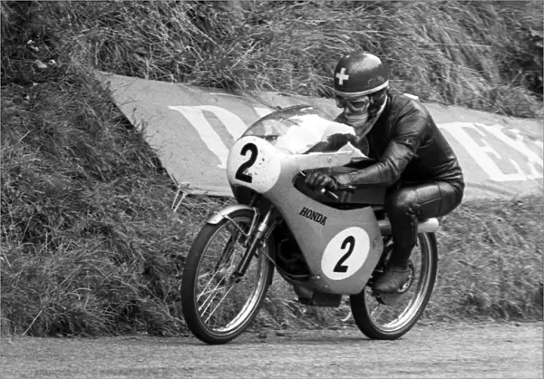 Luigi Taveri (Honda) 1966 50cc TT