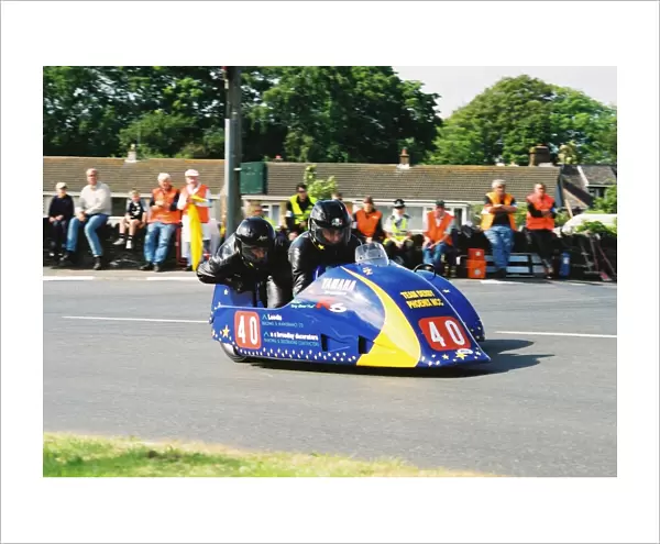 Tony Elmer & Darren Marshall (Ireson Yamaha) 2004 Sidecar TT