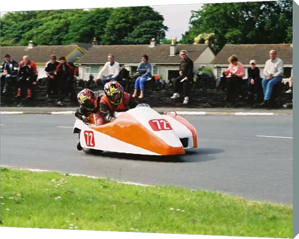 Ian Salter & Debbie Salter (Kawasaki) 2004 Sidecar TT