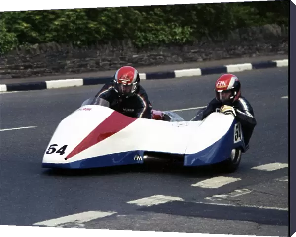 Howard Langham & Dave Wells (Yamaha) 1989 Sidecar TT