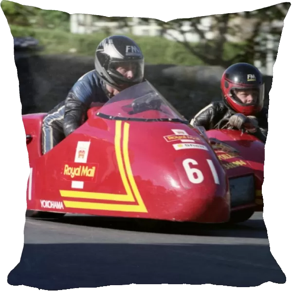 Conrad Harrison & Carl Kirwin (Yamaha) 1994 Sidecar TT
