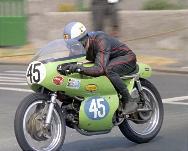 Roy Graham (Drixton Aermacchi) 1970 Junior TT