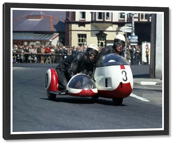 Klaus Enders & Ralf Engelhardt (BMW) 1967 Sidecar TT