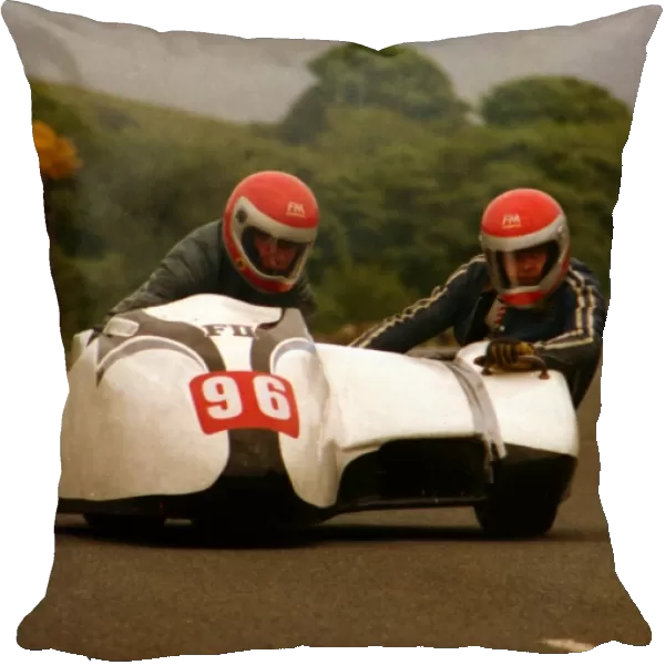 John Booth & Keith Robert (Yamaha) 1988 Sidecar TT