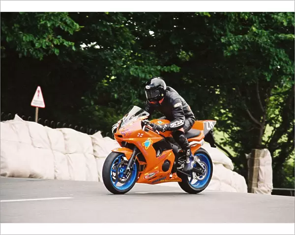 Ian Armstrong (Yamaha) 2004 Production 600 TT