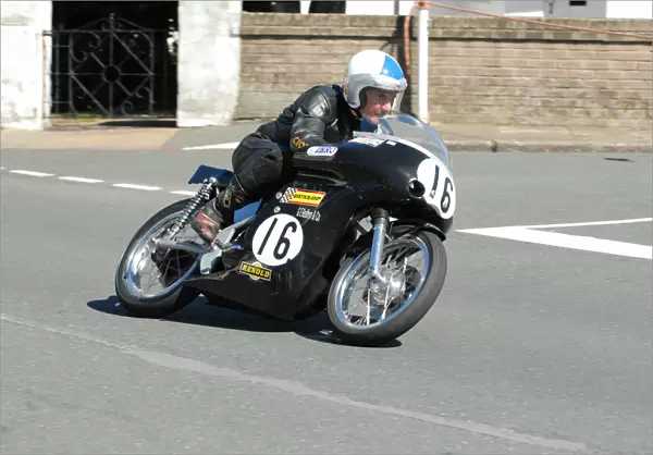 Mick Moreton (Seeley) 2010 Junior Classic Manx Grand Prix