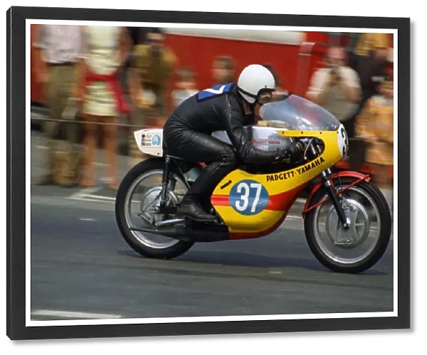 Paul Smart (Padgett Yamaha) 1970 Junior TT