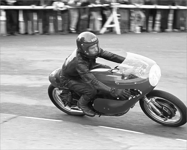 Rex Piles (Aermacchi) 1975 Junior Manx Grand Prix