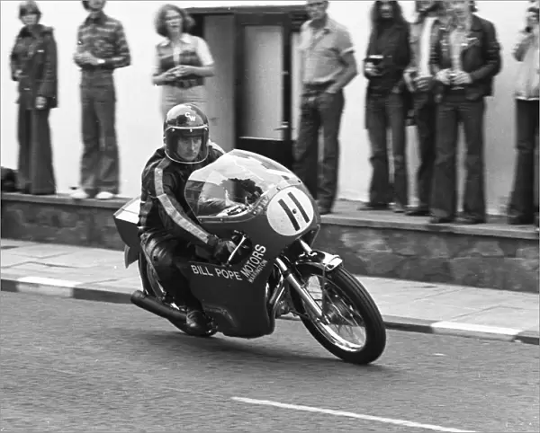 Colin Wilkinson (Honda) 1975 Senior Manx Grand Prix