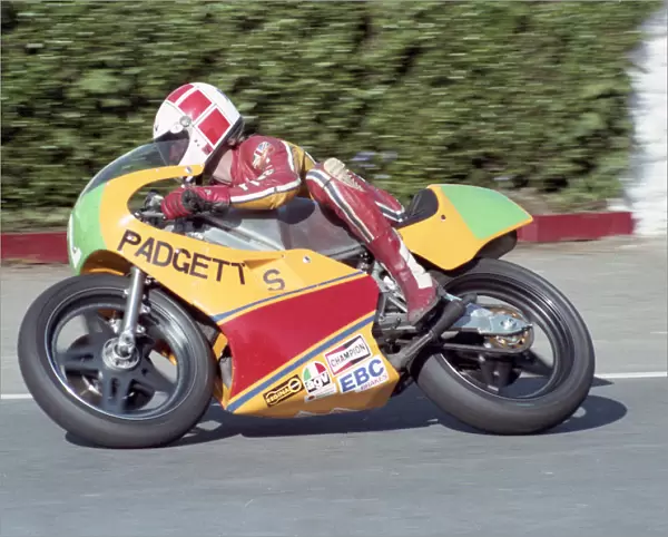 Phil Mellor (Yamaha) 1985 Junior TT practice