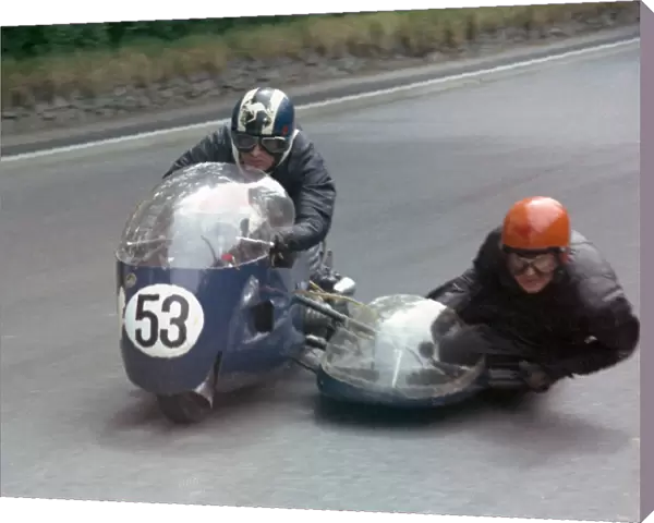 Barry Thompson & Richard Bradley (BMW) 1965 Sidecar TT