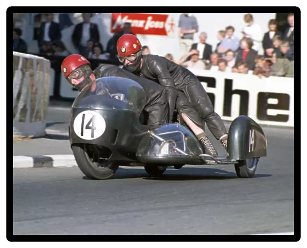 Maurice Tombs & Trevor Tombs (BMW) 1968 500 Sidecar TT