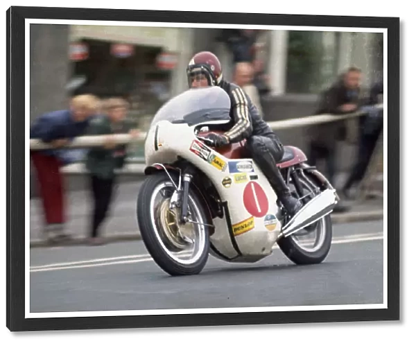 Ray Pickrell (Triumph) 1971 Production TT