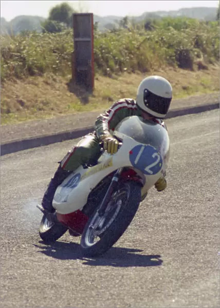 Kenny Harrison (Yamaha) 1976 Jurby Road
