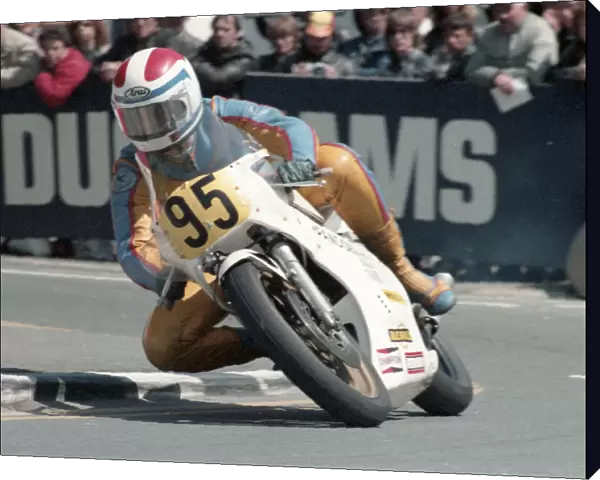 Brent Gladwin (Yamaha) 1985 Senior TT
