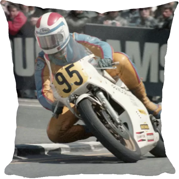 Brent Gladwin (Yamaha) 1985 Senior TT
