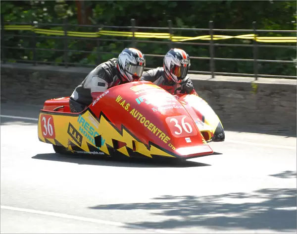 Mark Brown & David Brown (Ireson Honda) 2008 Sidecar TT