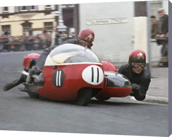 Fritz Scheidegger & John Robinson (BMW) 1966 Sidecar TT