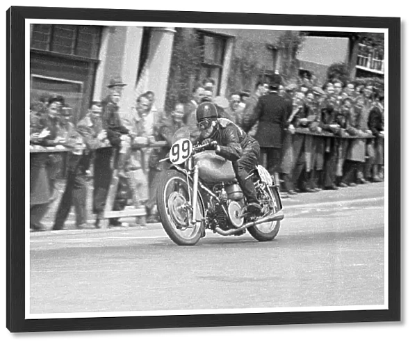 Maurice Cann (Guzzi) 1950 Lightweight TT