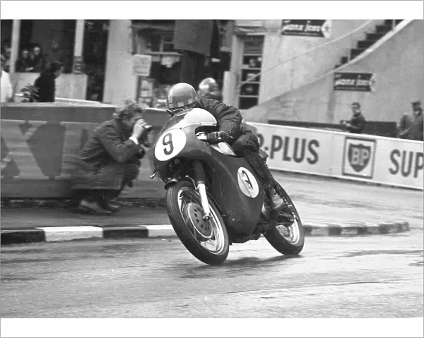 Keith Heckles (Norton) 1965 Senior Manx Grand Prix