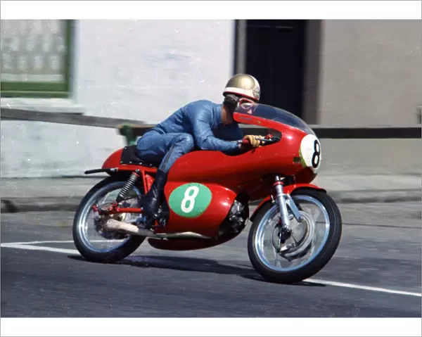 Alberto Pagani (Aermacchi) 1967 Lightweight TT