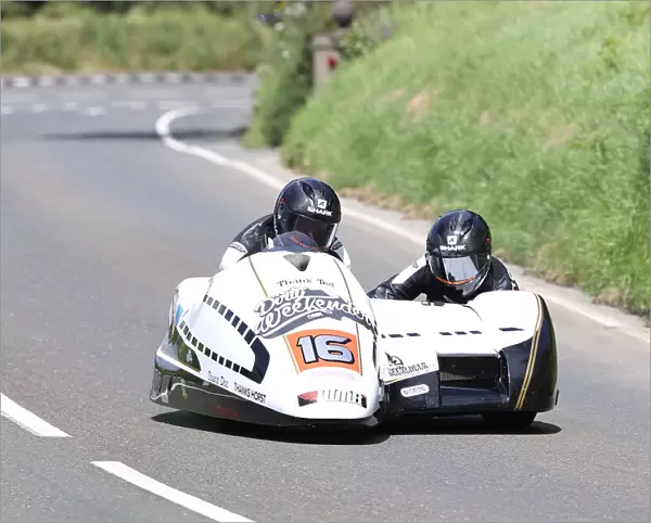 Wayne Lockey & Matthew Rostron (Honda LCR) 2022 Sidecar TT