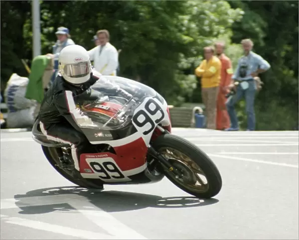 Mike Ross at Quarter Bridge; 1982 Classic TT