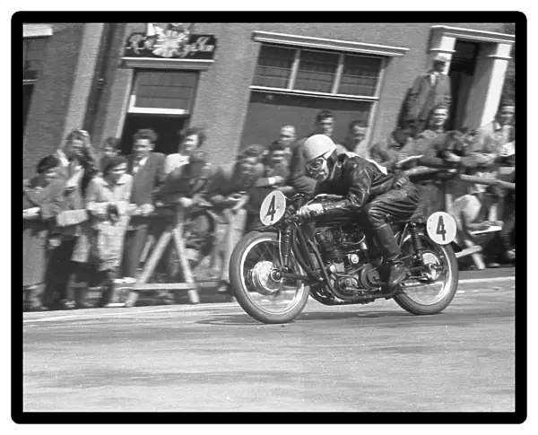 Charlie Bruce (Velocette) 1953 Lightweight TT