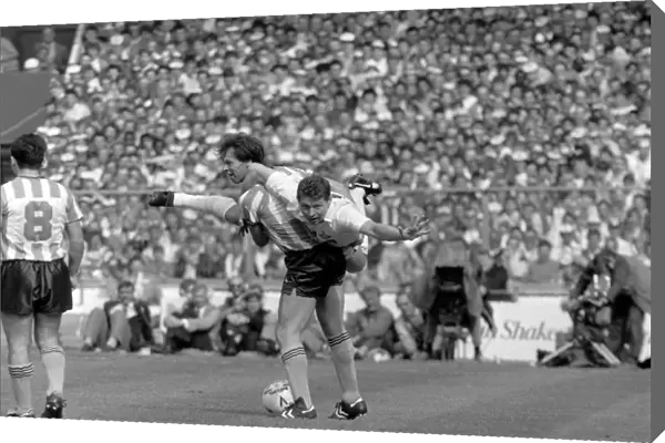 Freestyle Dance-Off at the FA Cup Final: Trevor Peake and Clive Allen of Coventry City and Tottenham Hotspur