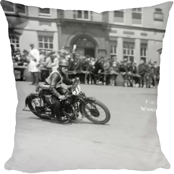 HRD, FW Dixon during 1927 Isle of Man Junior TT race, Ramsey Parliament Square