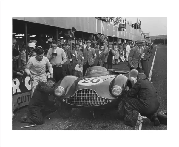 TT Dundrod 1953 Aston Martin makes Pit Stop
