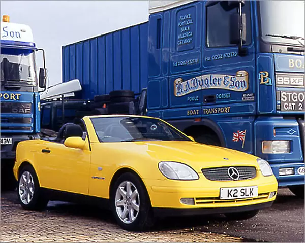 Mercedes-Benz SLK, 1998, Yellow
