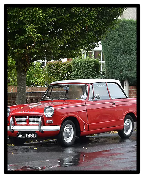 Triumph Herald 1966 Red White roof