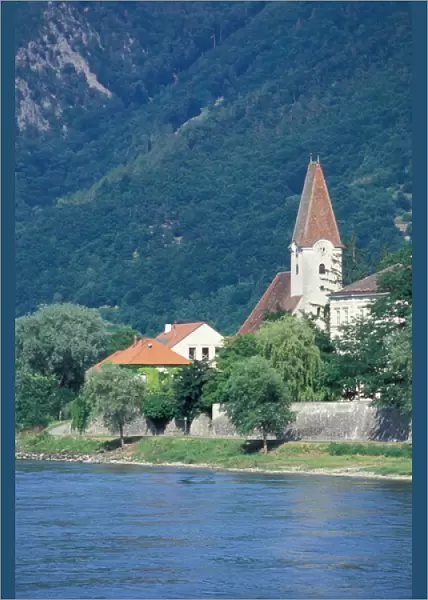 Europe, Austria, Danube River boat trip in Wachau district, near Melk