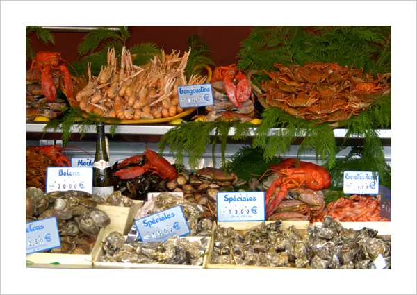 03. France, Paris, seafood restaurant display