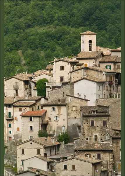 Italy, Abruzzo, Scanno, Town View of Remote Mountain Village