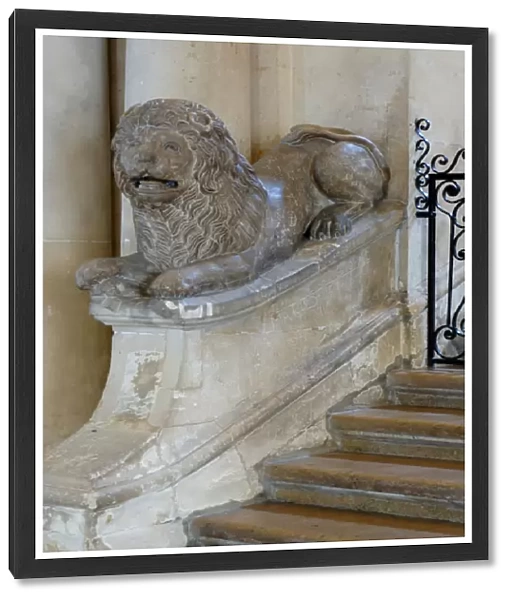 03. France, Arles, Provence, lion statue inside city hall