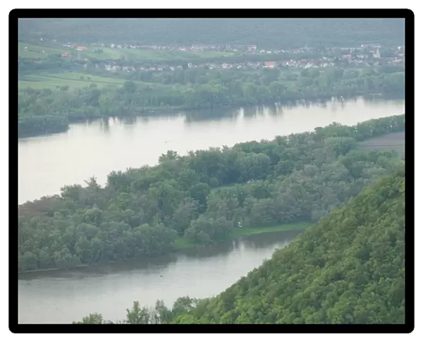 HUNGARY-DANUBE BEND-Visegrad: Szentendre Island View & Danube River