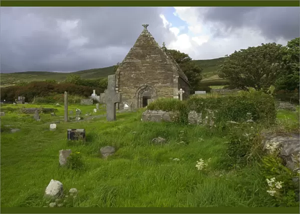 IRELAND, Kerry, Dingle Peninsula. ruins of Kilmalkedar Church, 12th century